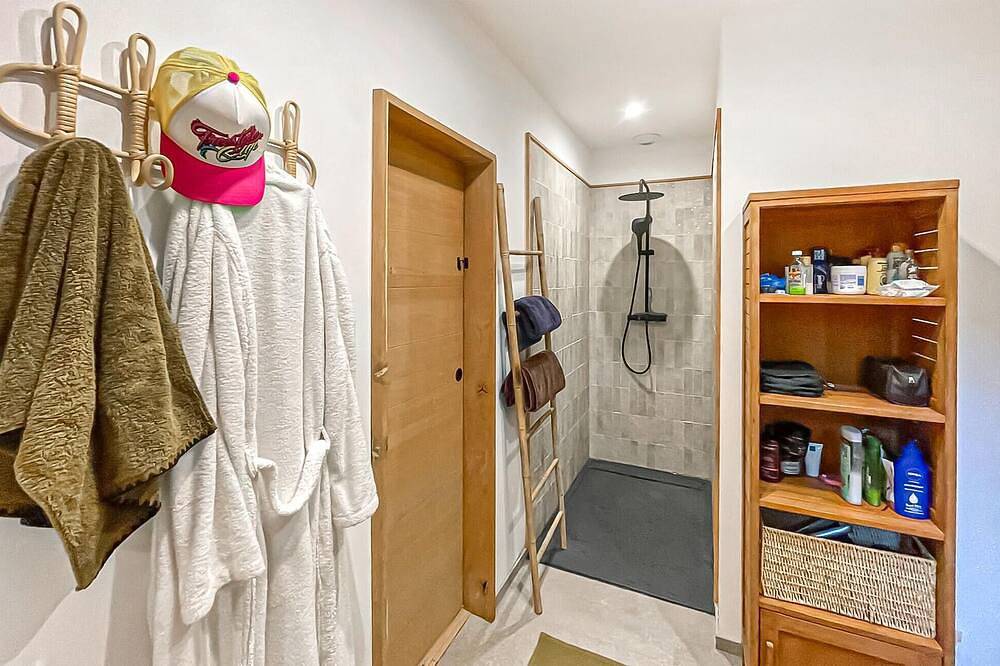 3 bedroom gorgeous home in Plan d'Aups-Sainte-Bau in Plan-d'Aups-Sainte-Baume, Côte méditerranéenne (France)