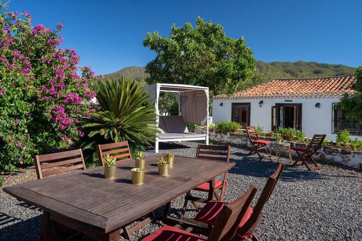 Albergue para 3 personas, con jardín y vistas en La Palma