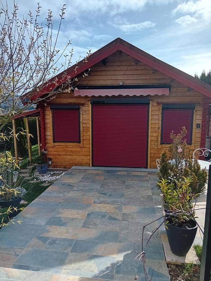 Chambre d’hôte pour 2 personnes, avec jardin ainsi que vue et terrasse dans le Cantal - 2