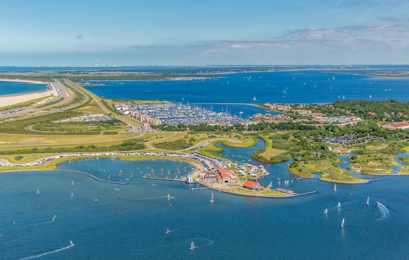 Hausboot für 4 Personen mit Ausblick in Ouddorp, Goeree-Overflakkee