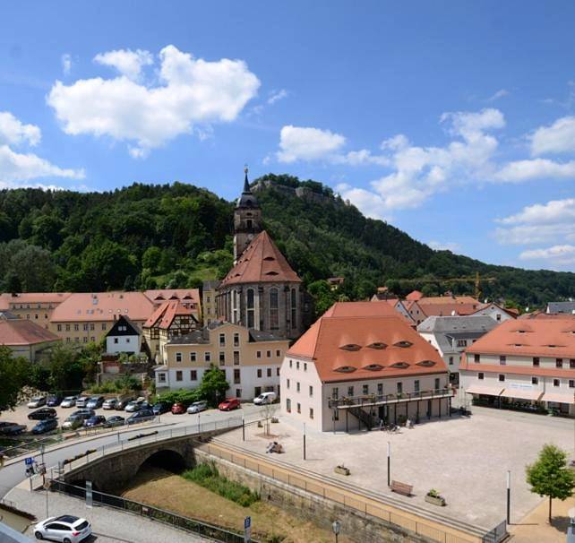 Ferienwohnung für 4 Personen, mit Terrasse und Garten sowie Ausblick in Festung Königstein
