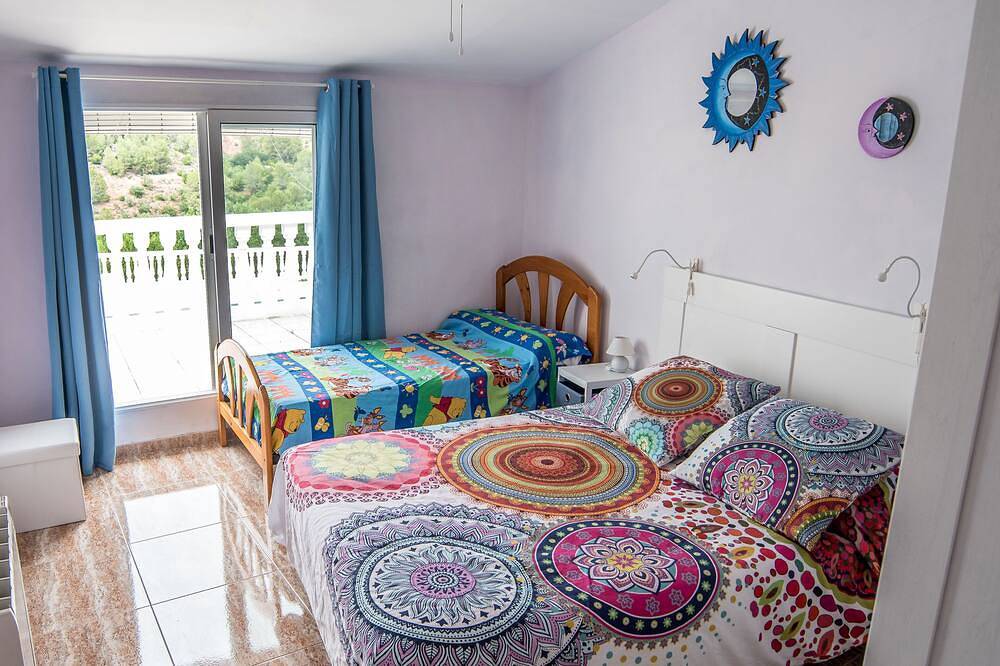 That impress patio overlooking mountains and the sound of water in the fountain in Navalón, Anna