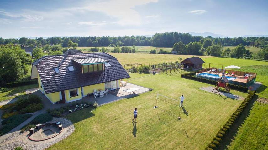 Villa für 6 Personen, mit Pool und Sauna sowie Garten und Whirlpool, kinderfreundlich in Slowenien - 2