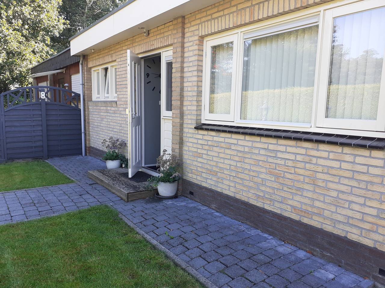 Gemütliches 2-Personen-Ferienhaus in Lemmer auf kleinem Park in der Nähe von Lemmer Strand in Lemmer, Ijsselmeer