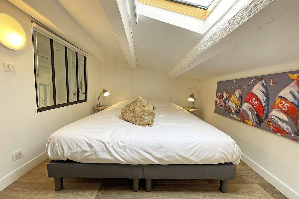 Appartement entier, Charmant appartement lumineux au coeur du village ! in La Flotte, Région de La Rochelle