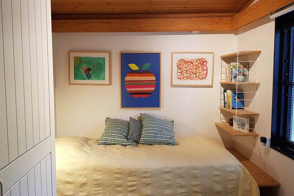 Villa Askvägen, quiet location by Lake Vänern in a nature reserve in Götene, Vänern