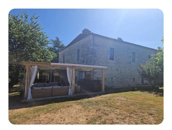 Location de vacances pour 10 personnes, avec jardin ainsi que jacuzzi et piscine à Bouniagues - 3