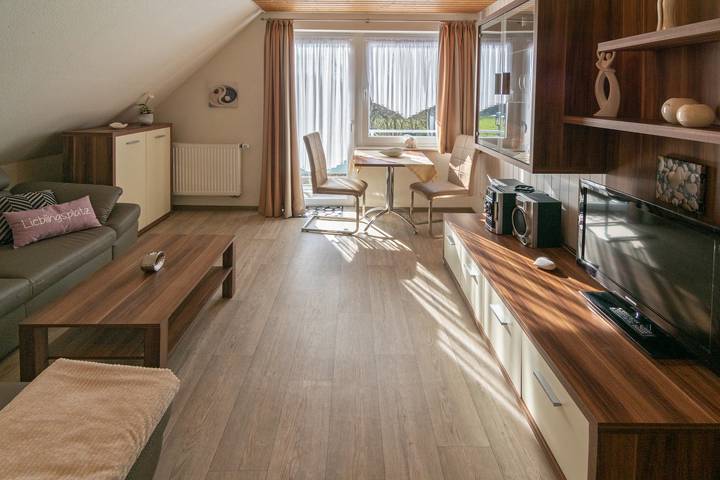 Ferienhaus für 3 Personen, mit Garten und Terrasse in Neuharlingersiel - 2