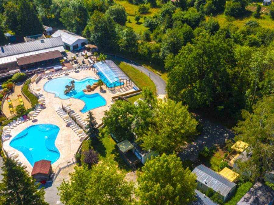 Camping Le Chêne Gris - Mobilheim 6 personen - Comfort | 2 Zi. | 4/6 Pers. | Erhöhte, nicht überdachte Terrasse | Clim. in Faremoutiers, Seine-et-Marne