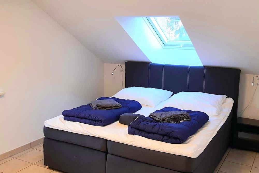 Ferienhaus Kleine Weite Welt mit 6 Schlafzimmern, 2 Badezimmer, 2 Terrassen in Nümbrecht, Oberbergischer Kreis