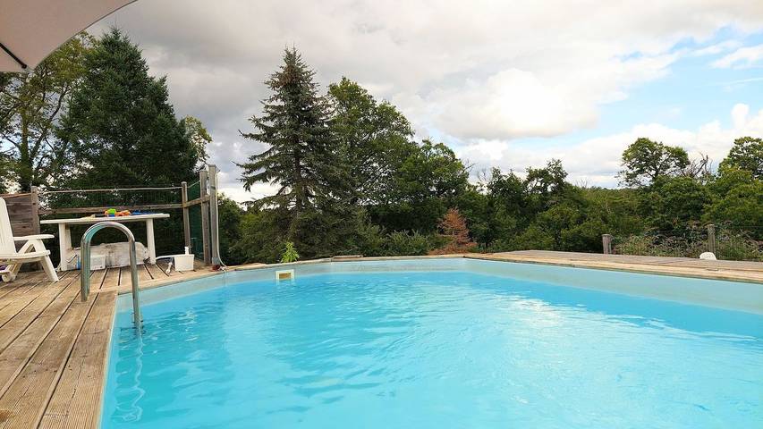 Maison de vacances pour 5 personnes, avec terrasse ainsi que jardin et piscine