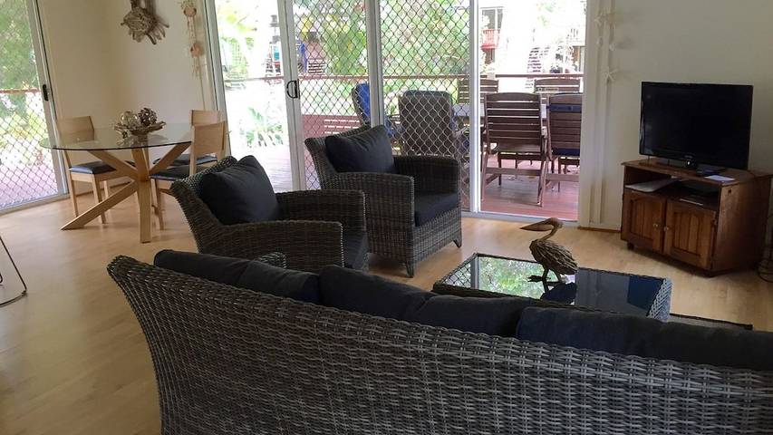 Holiday home for 8 people, with garden in Moreton Island