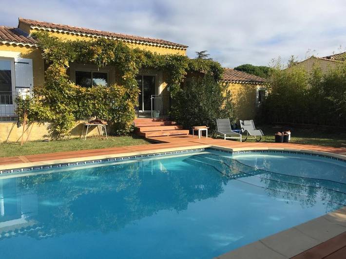 Chalet para 6 personas, con jardín y piscina - 1