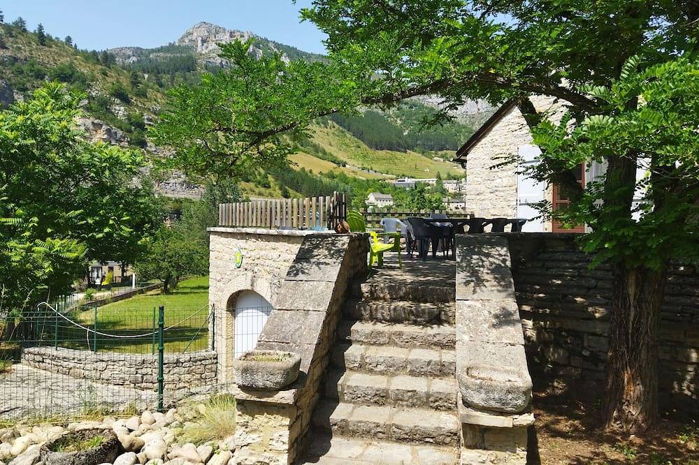 Gite\"Les Osiers\" de 4 à 10 personnes, proche rivière 8km Ste Enimie et Ispagnac. in Gorges du Tarn Causses, Parc national des Cévennes