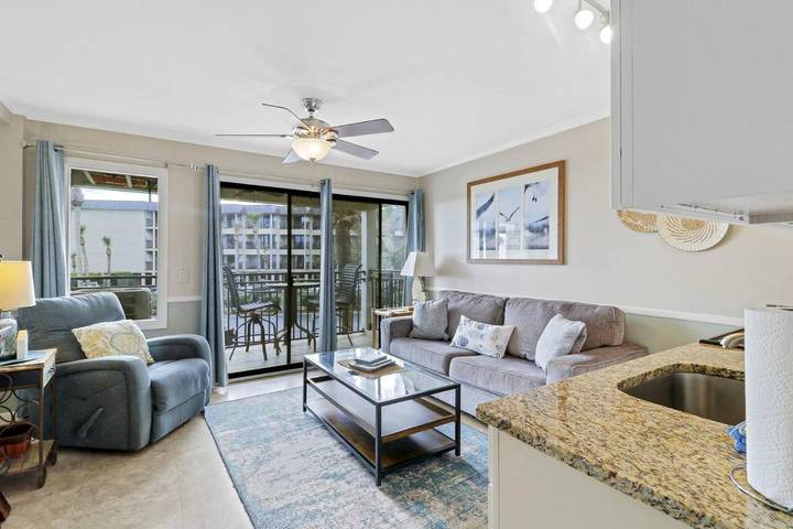 Apartamento de vacaciones para 4 personas, con vistas además de terraza y piscina - 1