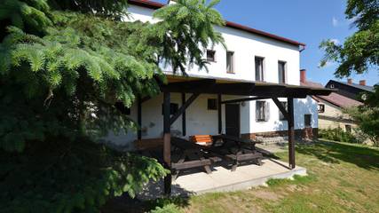 Ferienhaus für 23 Personen, mit Garten und Sauna in Elbsandsteingebirge