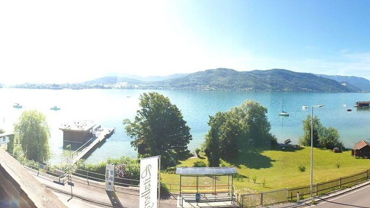 Doppelzimmer für 2 Personen in Seewalchen am Attersee in Salzkammergut Mountains, Seewalchen am Attersee
