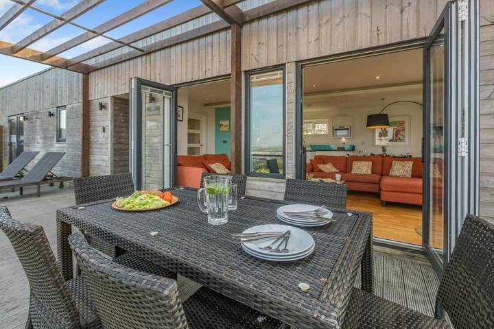 Cottage for 6 people, with pool and hot tub in Portreath
