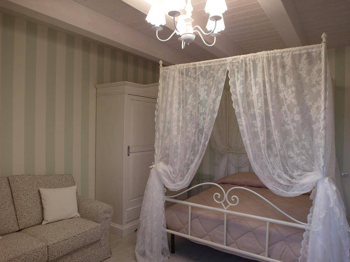 Deluxe Double Room with Shower in Padula, Cilento
