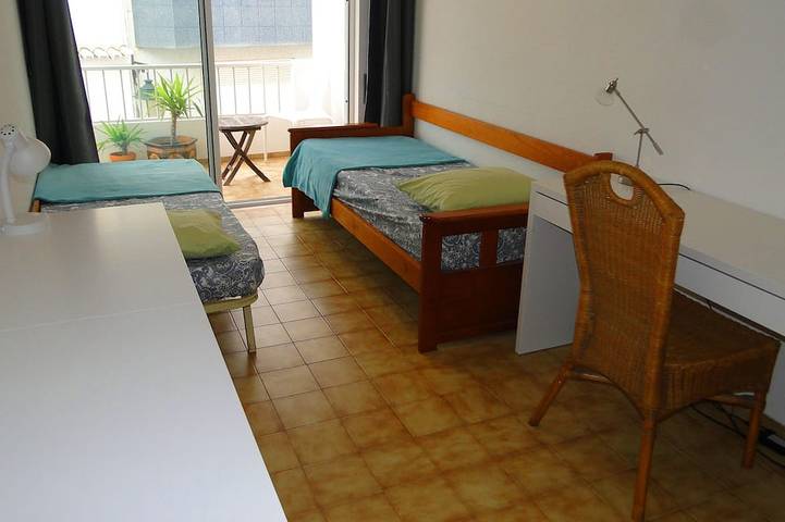 Modernes Haus in der Innenstadt Portimao, Balkone, Terrasse, Innenhof und Garage in Portimão, Faro Distrikt