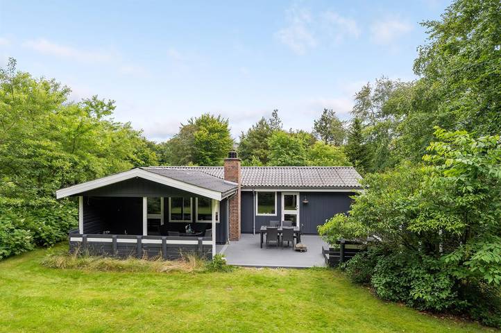 Feriehus for 6 personer, med terrasse - 1