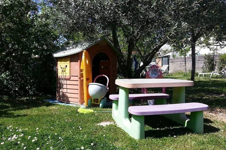 Ferienhaus für 8 Personen, mit Terrasse und Garten, mit Haustier