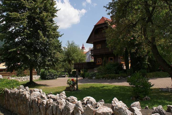 Ferienhaus für 6 Personen, mit Garten und Balkon, mit Haustier