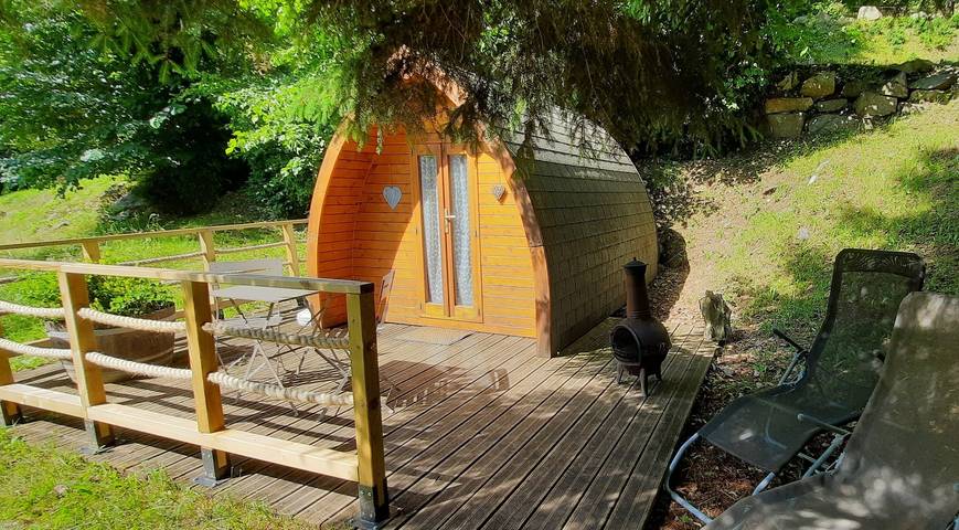 Cabaña 'Gavarnie, Sanitaire Camping' con vistas a la montaña, terraza privada y wifi in Gèdre, Gavarnie-Gèdre