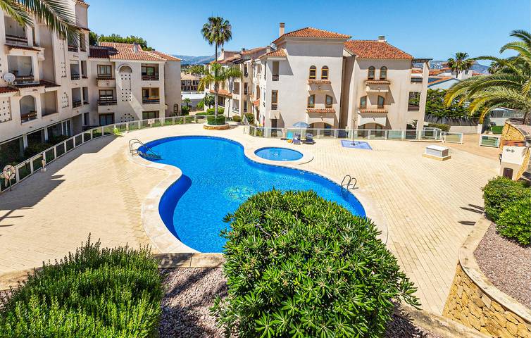Holiday apartment for 3 people, with terrace and pool in L'Albir