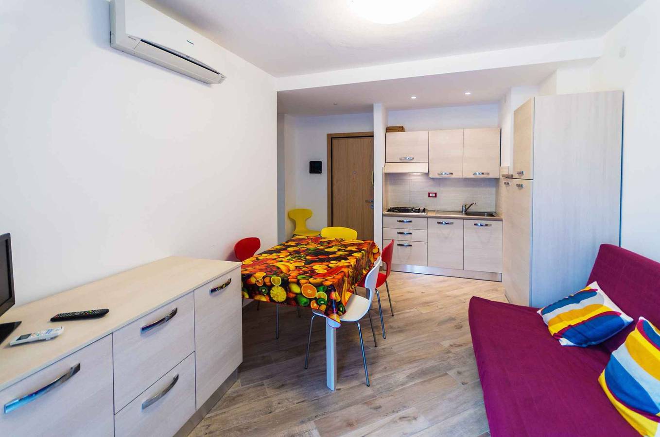 Entire vacation apartment, Holiday apartment with balcony and air conditioning  in Bibione, Venice Province