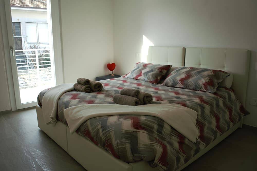 Apartamento entero, Claire Sweet Home L apartment for groups or families near downtown and sea in Pésaro, Valle del Metauro