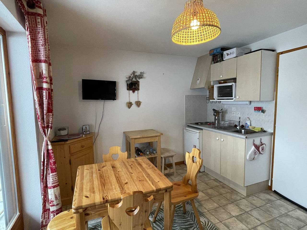 Estudio entero, Estudio acogedor para 4 en Châtel, balcón y aparcamiento in Châtel, Les Portes du Soleil