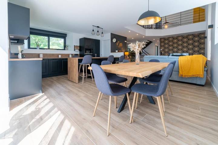 Location de vacances pour 7 personnes, avec vue et jardin à Moyrazès - 3