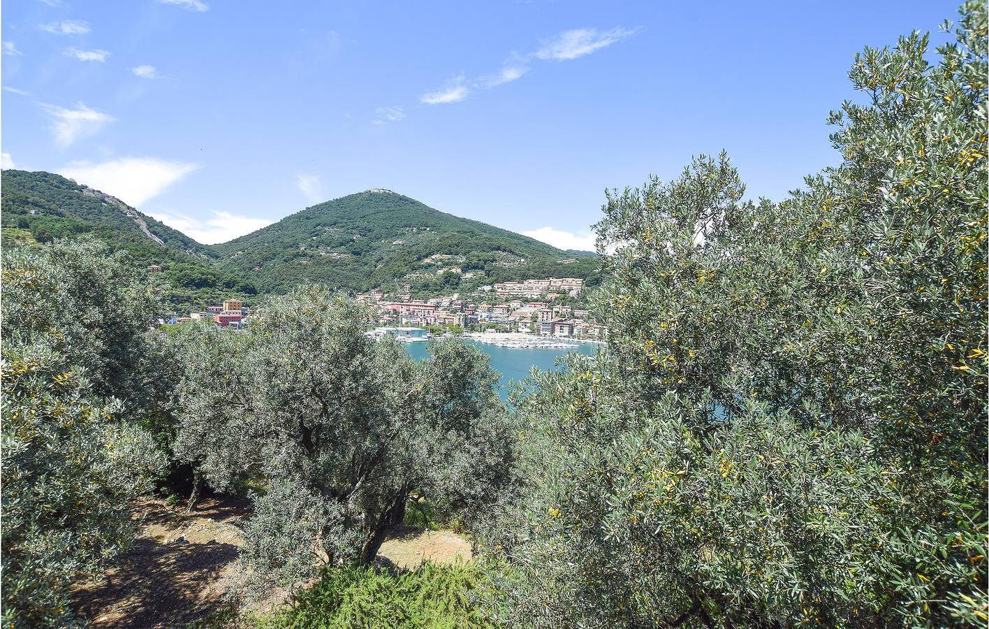 Terrassenwohnung im Erdgeschoss - 500m zum Strand in Le Grazie, Porto Venere Gemeinde