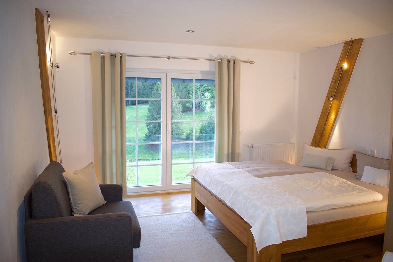 Ganze Wohnung, Ferienwohnung '2 Natursuite' mit Bergblick, Gemeinschaftsgarten und Wi-Fi in Furtwangen, Mittlerer Schwarzwald