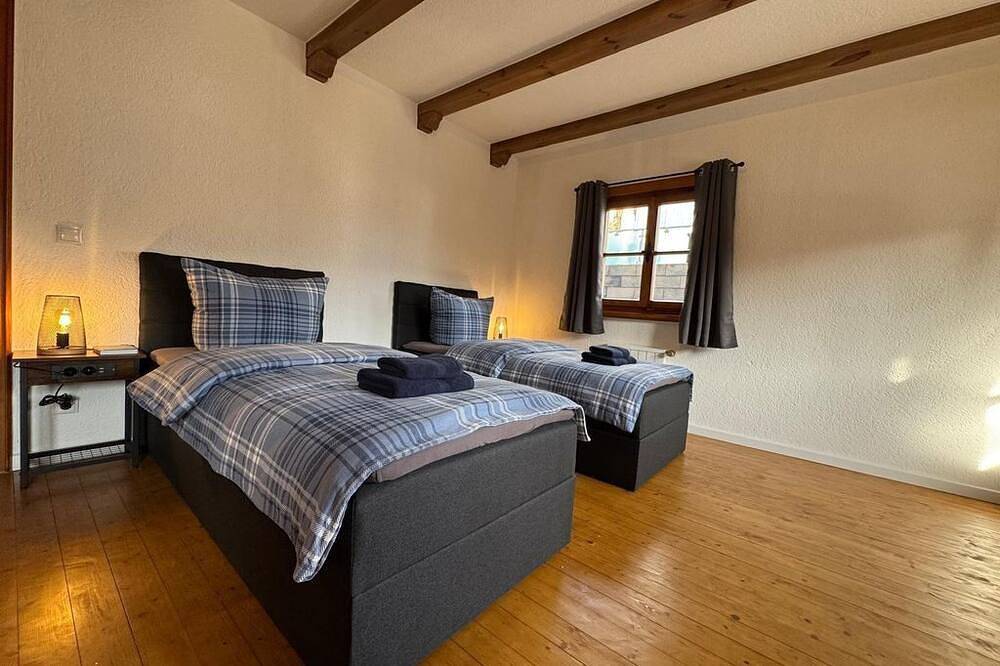 Ganze Wohnung, Unter'm Chalet - Chalet Zillertal in Reuschenbach, Hausen (Wied)