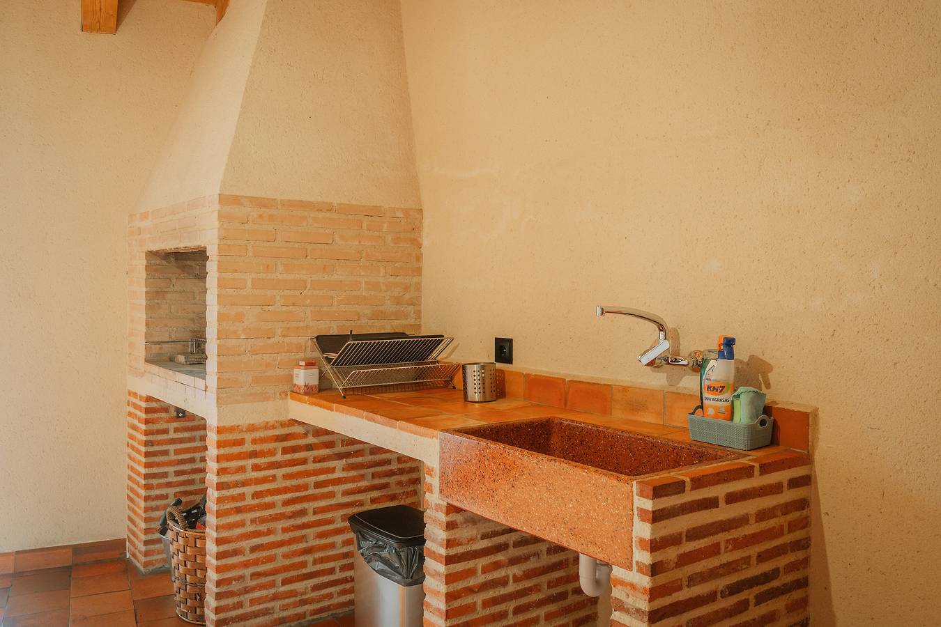 Casa rural 'El Rincon' con vistas a la montaña, Wi-Fi y aire acondicionado in La Cuesta (Segovia), Turégano