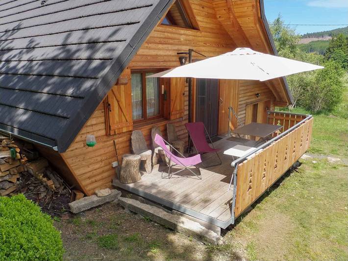 Chalet pour 2 personnes, avec terrasse ainsi que vue sur le lac et jardin dans Massif central - 4