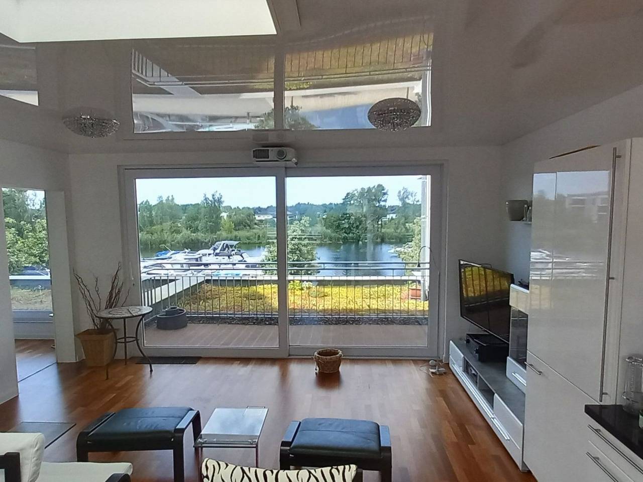 Ganze Wohnung, Penthouse Yachthafen in Plötzin, Werder