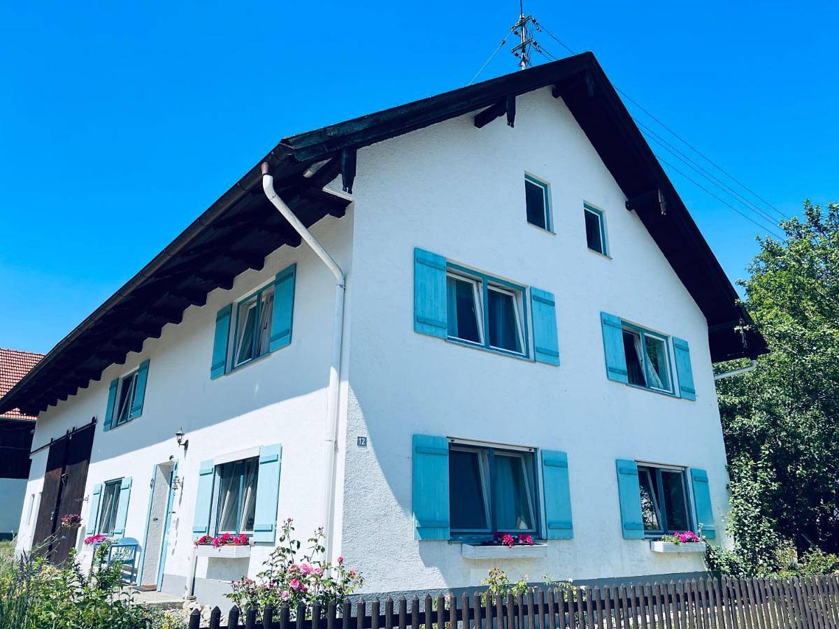Four-Bedroom House in Finning, Ammersee