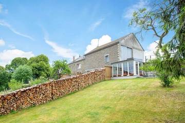 Gîte pour 2 personnes, avec jardin et jacuzzi, animaux acceptés à Fauvillers