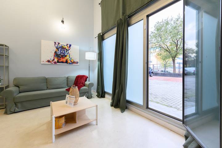 Apartamento entero, M Acogedor Dúplex con Cocina Abierta y in Madrid, Área Metropolitana de Madrid