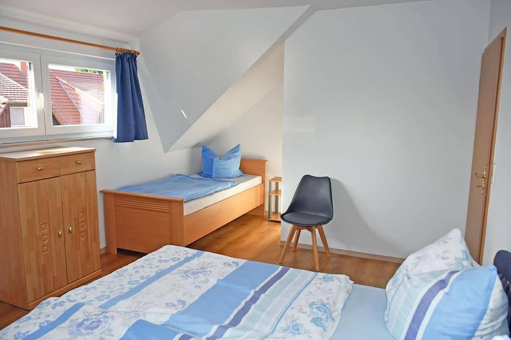 02 Ferienappartement Sehlen mit Terrasse (7 Betten) - Ferienappartements auf in Sehlen, Bergen auf Rügen und Umgebung