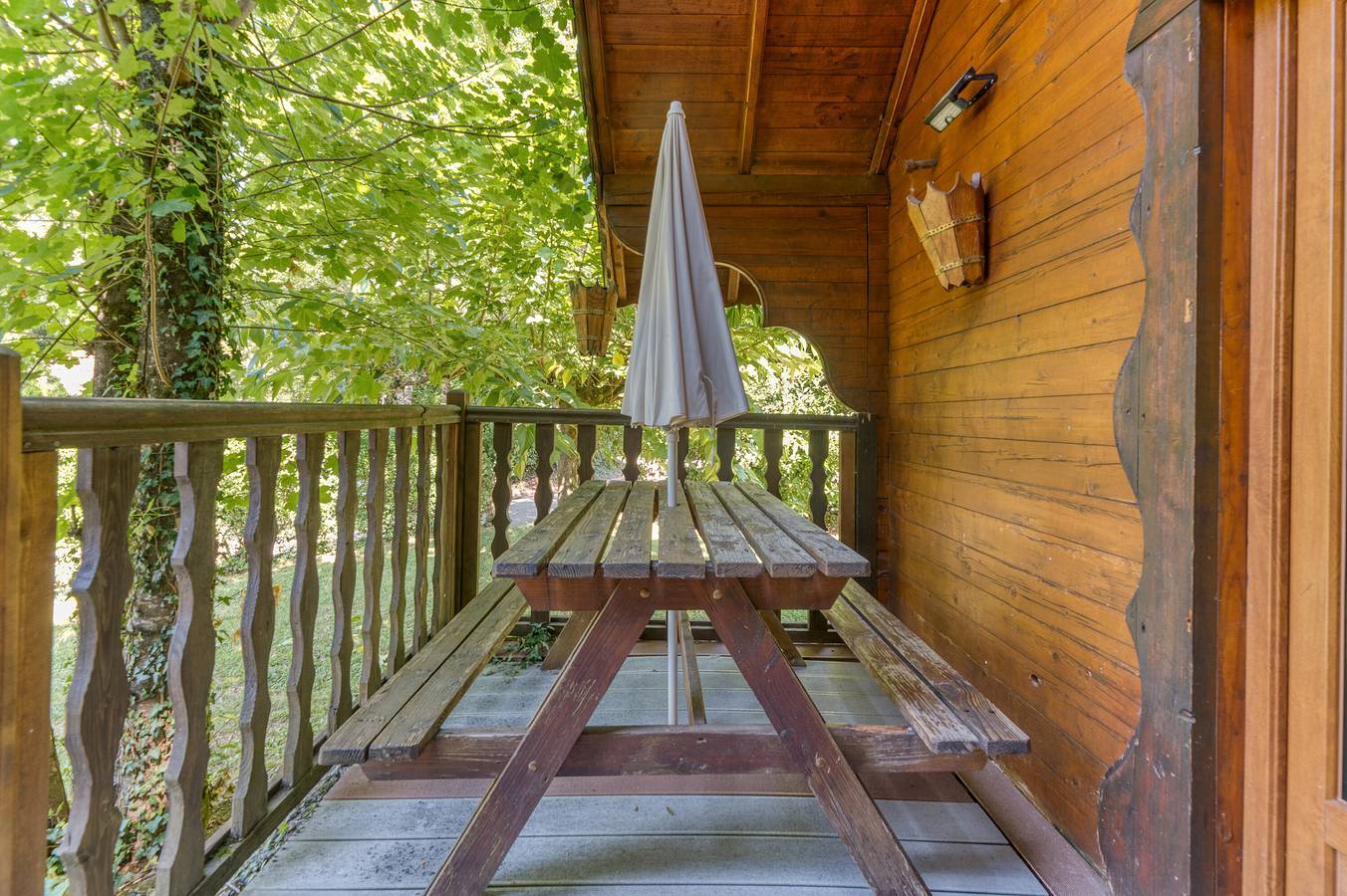 Entire apartment, Apartment 'Narcisse' with Mountain View, Wi-Fi and Air Conditioning in Vaulnaveys-le-Bas, Isère