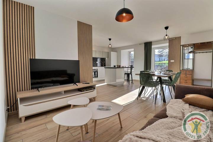 Gîte pour 6 personnes, avec piscine et jardin à Montfort-sur-Meu - 4