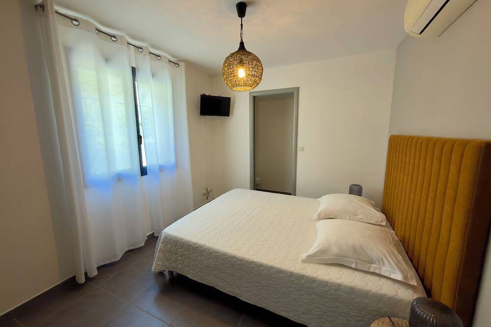 Komfortable Villa mit beheiztem Pool und Spa zwischen Meer und Bergen in Aléria, Corte und Umgebung