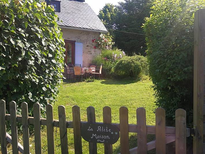 Location de vacances pour 4 personnes, avec jardin et vue, animaux acceptés à Pleaux - 4