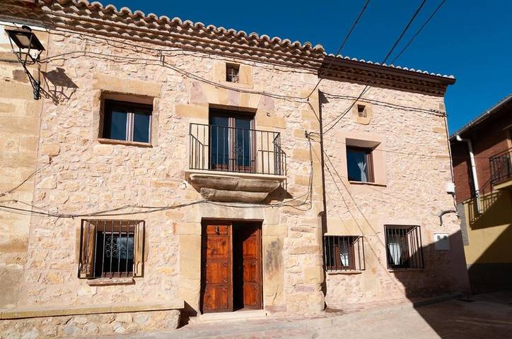 Casa rural con piscina para 16 personas, con piscina además de jardín y vistas, Se admiten mascotas en Señorío de Molina