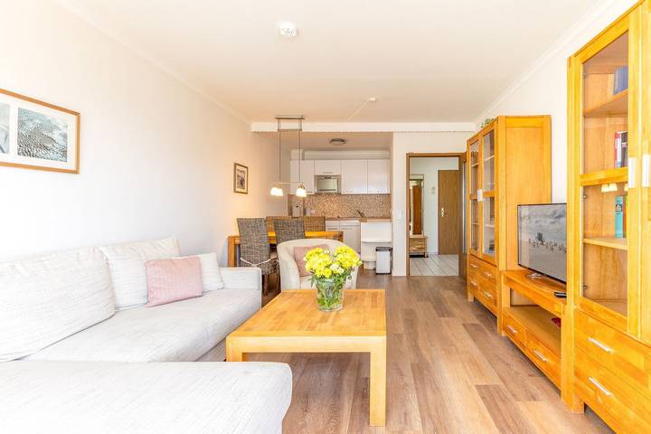 Ganze Wohnung, Moderne Ferienwohnung mit Sauna und beheiztem Innen-Pool in Westerland in Westerland, Sylt (Gemeinde)