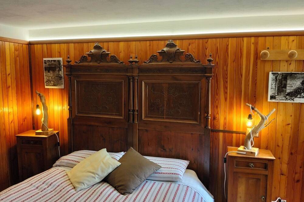 The mountain Cabin in Scopa, Walliser Alpen
